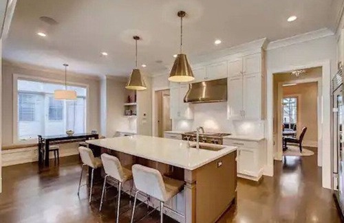 Lakeview House | Luxurious, custom built single family home near Wrigley