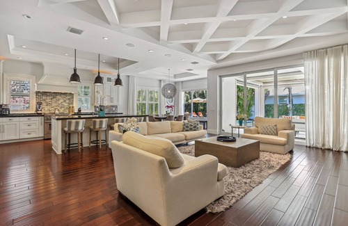 Del-Ida Park Historic District House | Luxurious Delray Beach Pool Home in Downtown Delray! VIP Beach Passes!