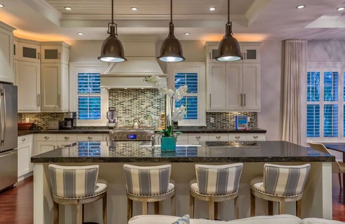 Del-Ida Park Historic District House | Luxurious Delray Beach Pool Home in Downtown Delray! VIP Beach Passes!