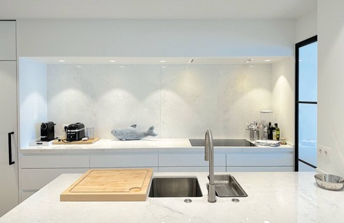 Albertstrand Apartment | Luxurious Design Apartment With Full Frontal sea View