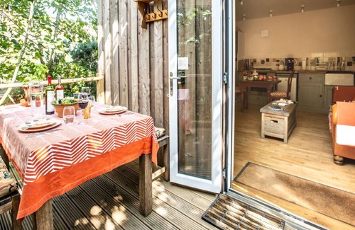 Porthtowan Cabin | Luxurious eco treetop cabin 5 mins from the beach