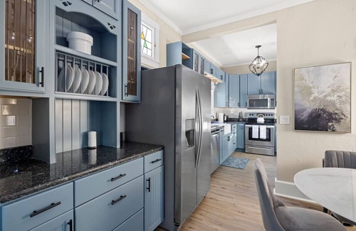 Palm Harbor House | Luxurious Escape Sleeps 16 with Private Pool & Spa