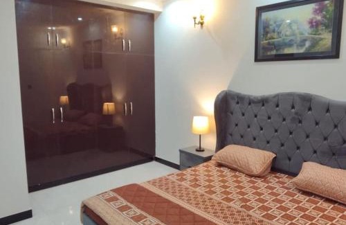 E-11 Sector Apartment | Luxurious Family Entire Apartment in Madina Tower