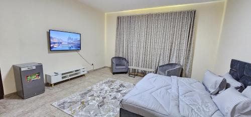Abu Dhabi Apartment | Luxurious Furnished Apartment Prime Location