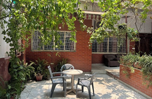 New Delhi Villa | Luxurious Ground Floor -Situated in the highly secured, serene VIP area Delhi