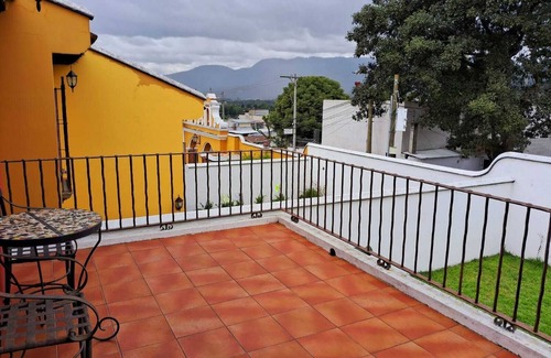 Antigua Guatemala House | Luxurious cononial style home!