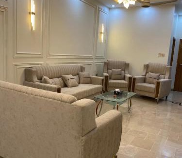 Karachi Villa | Luxurious Guesthouse-Suite 3Bed and Lounge in Karachi