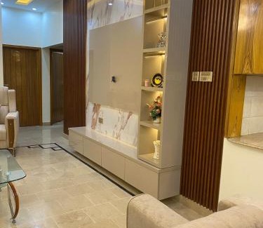 Karachi Villa | Luxurious Guesthouse-Suite 3Bed and Lounge in Karachi
