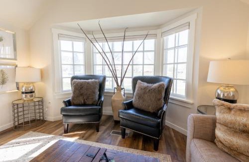 Rapid City House | Luxurious Historic Renovated Bungalow DT Rapid City with Private Patio