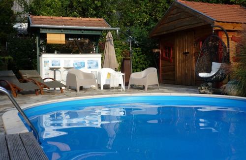 Varvolgy House | Luxurious holiday home with heated pool, 10 minutes by car from Lake Balaton