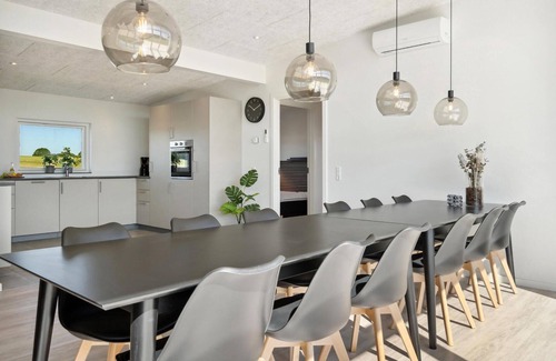 Hvidbjerg Strand House | Luxurious home in Børkop with sauna