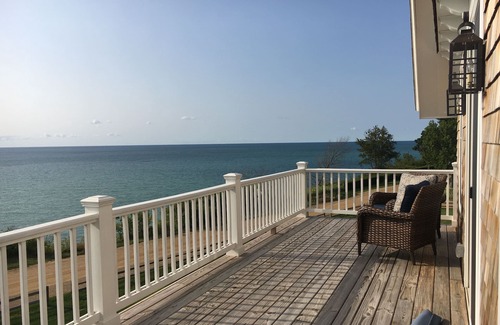 Miami Park House | Luxurious Home w/tram to beach, heated pool, stunning views, gourmet kitchen