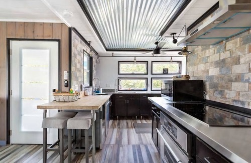 Fort Myers Beach Ski Chalet | Luxurious Key West style beach chalet