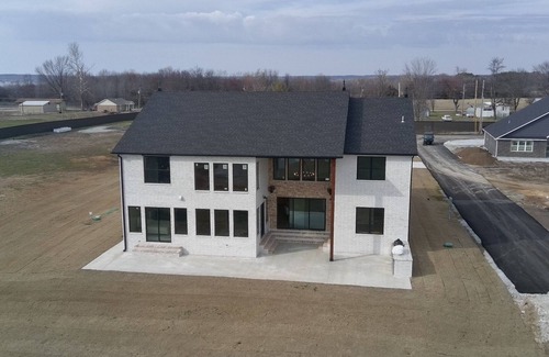 Afton House | Luxurious Lakefront 7-bedroom house on Monkey Island, waterfront, boat slip