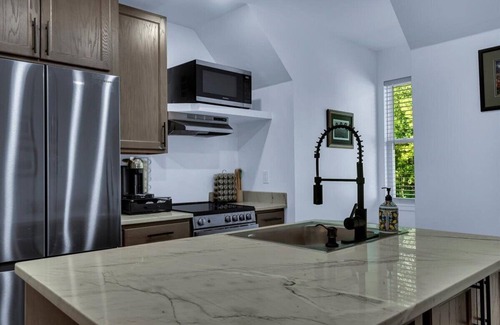Eureka Springs Apartment | Luxurious Loft -12 Acres near Eureka Springs w/WiFi, AC, Pool, Hot Tub & Sauna!