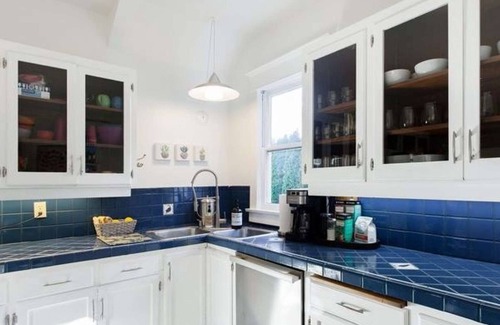 West Queen Anne Hotel | Luxurious Multi-Level Home with Breathtaking Mountain & Water Views - Prime Seattle Location!