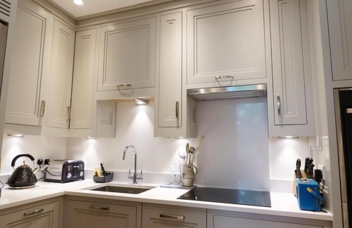 Ballsbridge Apartment | Luxurious Newly Renovated Apartment