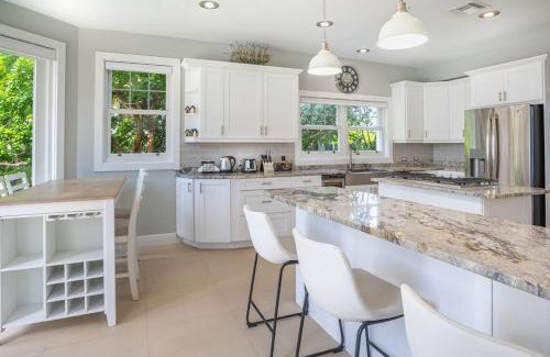 Grand Harbour Villa | Luxurious Oceanfront El Oceano