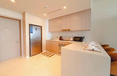 Deira Apartment | LUXURIOUS ONE BED APARTMENT IN PALM JUMEIRAH