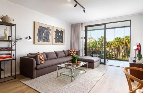 Elgin Apartment | Luxurious Palm View Apartment Cape Town