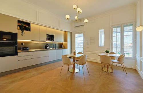 Prati Apartment | Luxurious panoramic penthouse overlooking St. Peter's dome - Residenza Alferini