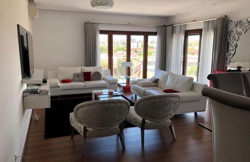 Moscavide House | Luxurious Penthouse Private Swimming Pool Oriente