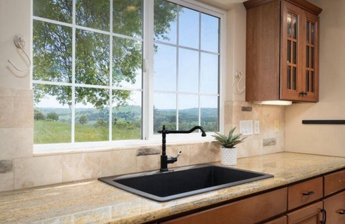 Drytown House | Luxurious, pet friendly, wine country retreat in California’s Gold County.