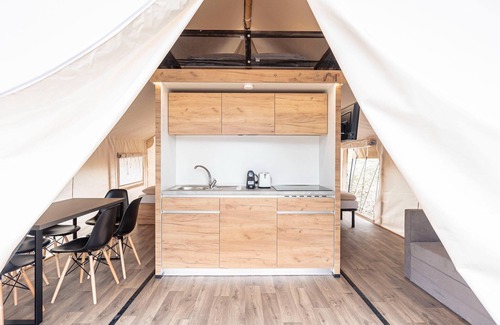 Kotschach-Mauthen House | Luxurious safari tent with air conditioning
