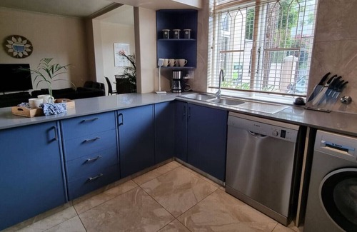 Sea Point Apartment | Luxurious Sea Point Apartment