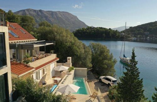 Cove Tri Zala (Zrnovo) Villa | Luxurious Seafront Villa 4 Bedrooms Villa Sea La Vie Phenomenal Marina View & Private Infinity Pool Korcula
