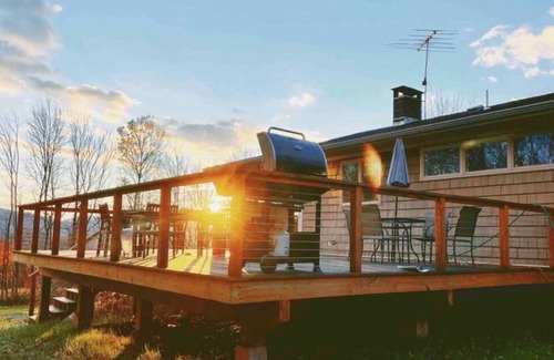 Jewett House | Luxurious ski/swimming cabin hunter & windham mountain