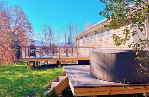 Jewett House | Luxurious ski/swimming cabin hunter & windham mountain