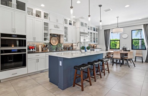 Fort Pierce House | Luxurious & tropical 3-Bedroom coastal pool home
