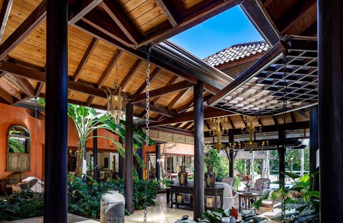 Los Mangos Villa | Luxurious Tropical Villa close to the beach - Great cook fully staffed