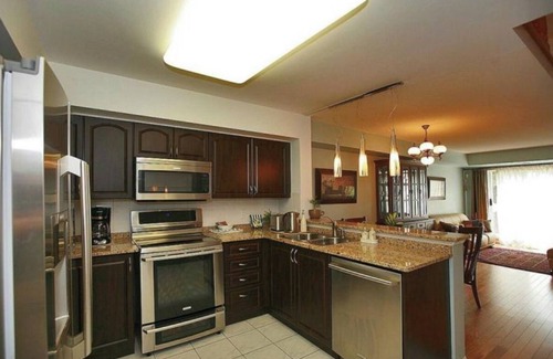 Willowdale Apartment | Luxurious two bedroom in the Yonge & Finch area of North York.