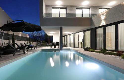 Zaton Villa | Luxurious Villa 034 with heated pool