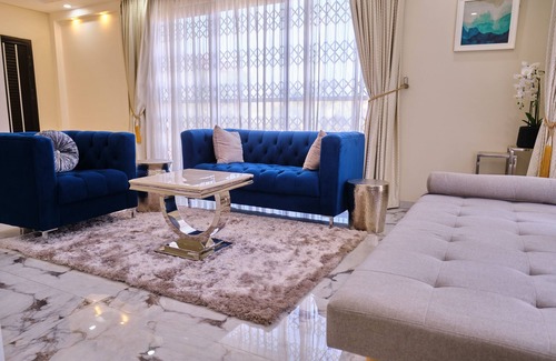 Teshie House | Luxurious Villa 5 mins from beach