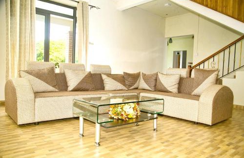 Cap Malheureux Villa | Luxurious Villa in Pereybere with Pool
