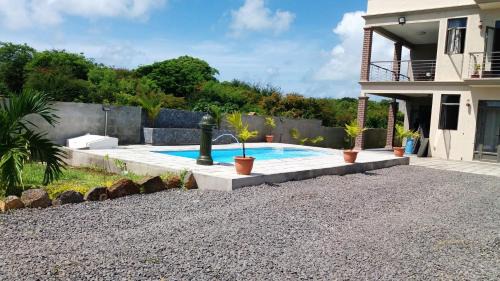 Cap Malheureux Villa | Luxurious Villa in Pereybere with Pool
