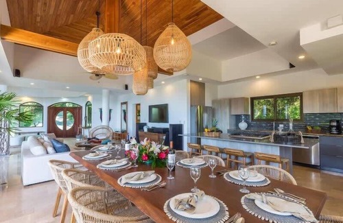 Manuel Antonio Villa | Luxurious Villa near Manuel Antonio National Park