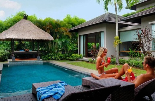 Mumbul Villa | Luxurious Villa with Private Pool (Sleeps 4)