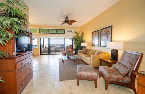 Kapalua Hotel | Luxurious Villas in Kapalua, Maui with Pool Access