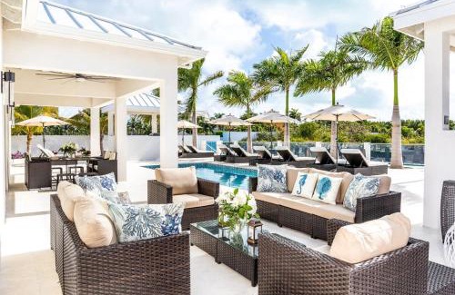 Leeward Settlement Villa | Luxurious Waterfront Sunset Bay Villa