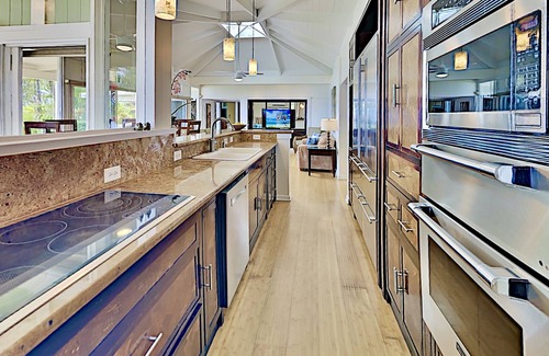 Kihei House | LUXURIOUSLY*OCEANFRONT Beach House with Sweeping 180°Views