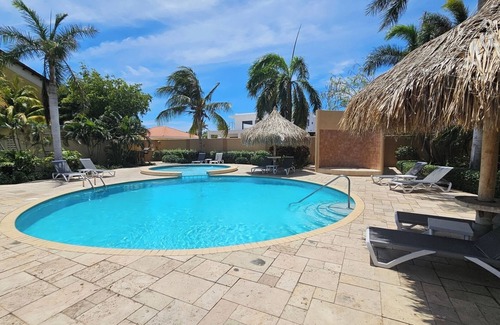 Gold Coast Condo | Luxury 1 bdrm boutique Condo in Gold Coast -Malmok
