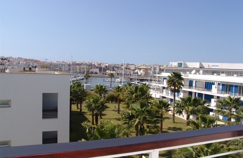 Telheiro Apartment | Luxury 1 Bed apartment with WiFi and 2 pool passes