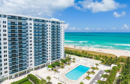 South Beach Condo | Luxury 1 Bedroom with Ocean View. 5 star amenities