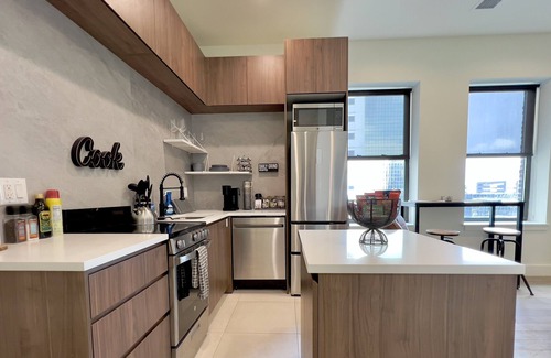 Central Business District Apartment | 🔰Luxury 1BR Apt Kng Bed Rooftop DwnTwn Newark 5🌟