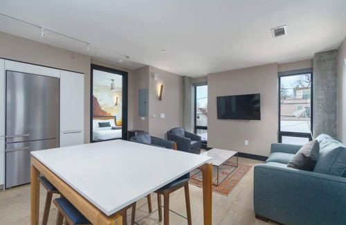 Berkeley Hotel | Luxury 2/1 on Tennyson St w/Rooftop Deck & Views