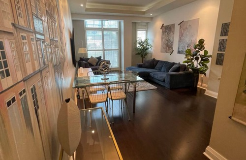 Church and Wellesley Condo | Luxury 2 Bed & 2 Bath Right Next To Subway In The Heart Of DT
